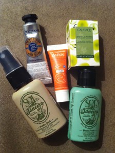 Miniaturas que resolvem a vida e deixam a mala de viagem mais leve.