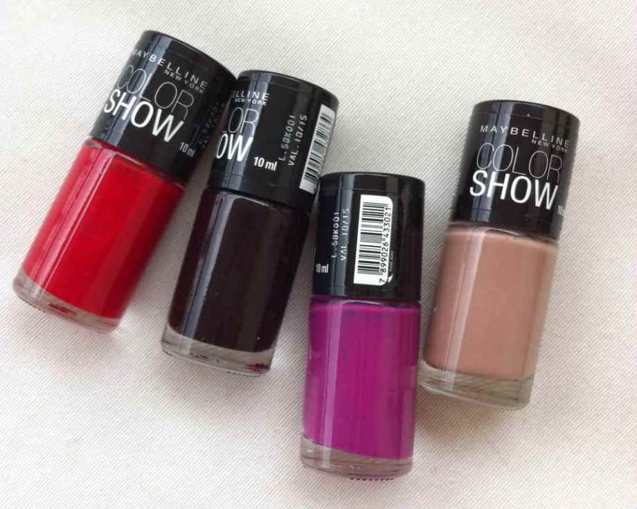 E ainda tem a incrível coleção, com 60 cores, de Color Show, de Maybelline. Olha esse Fucsia Fever??? E o esmalte, à base de gel,  duuura...